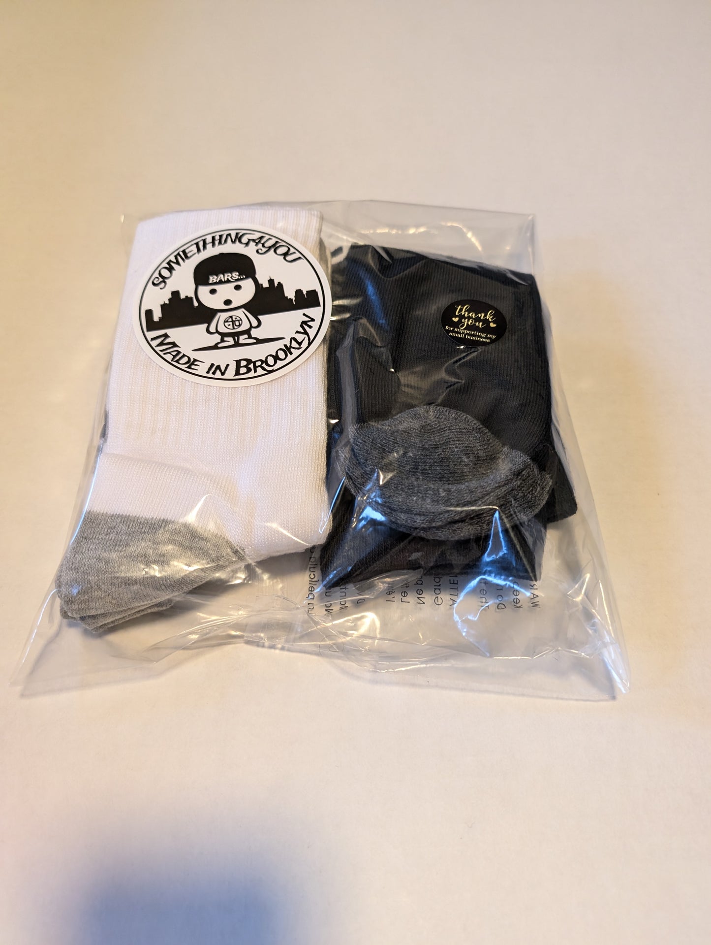 6 pack Mix Black and White Comfy Socks